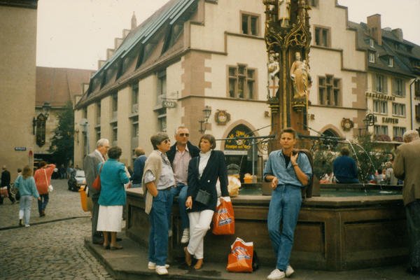 Sabine mit Familie in Freiburg