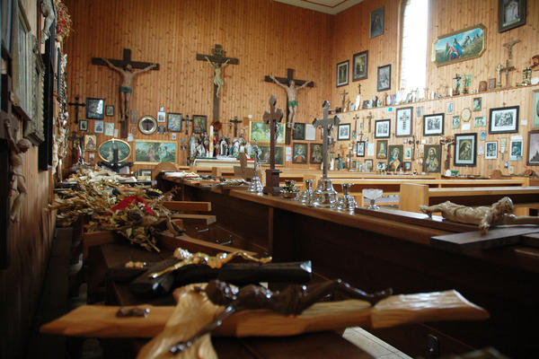 Witterschneekreuz-Kapelle Kreuze